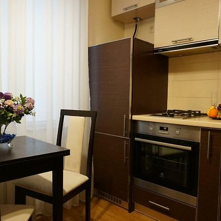 Квартира Рядом С Метро Kharkiv Extérieur photo